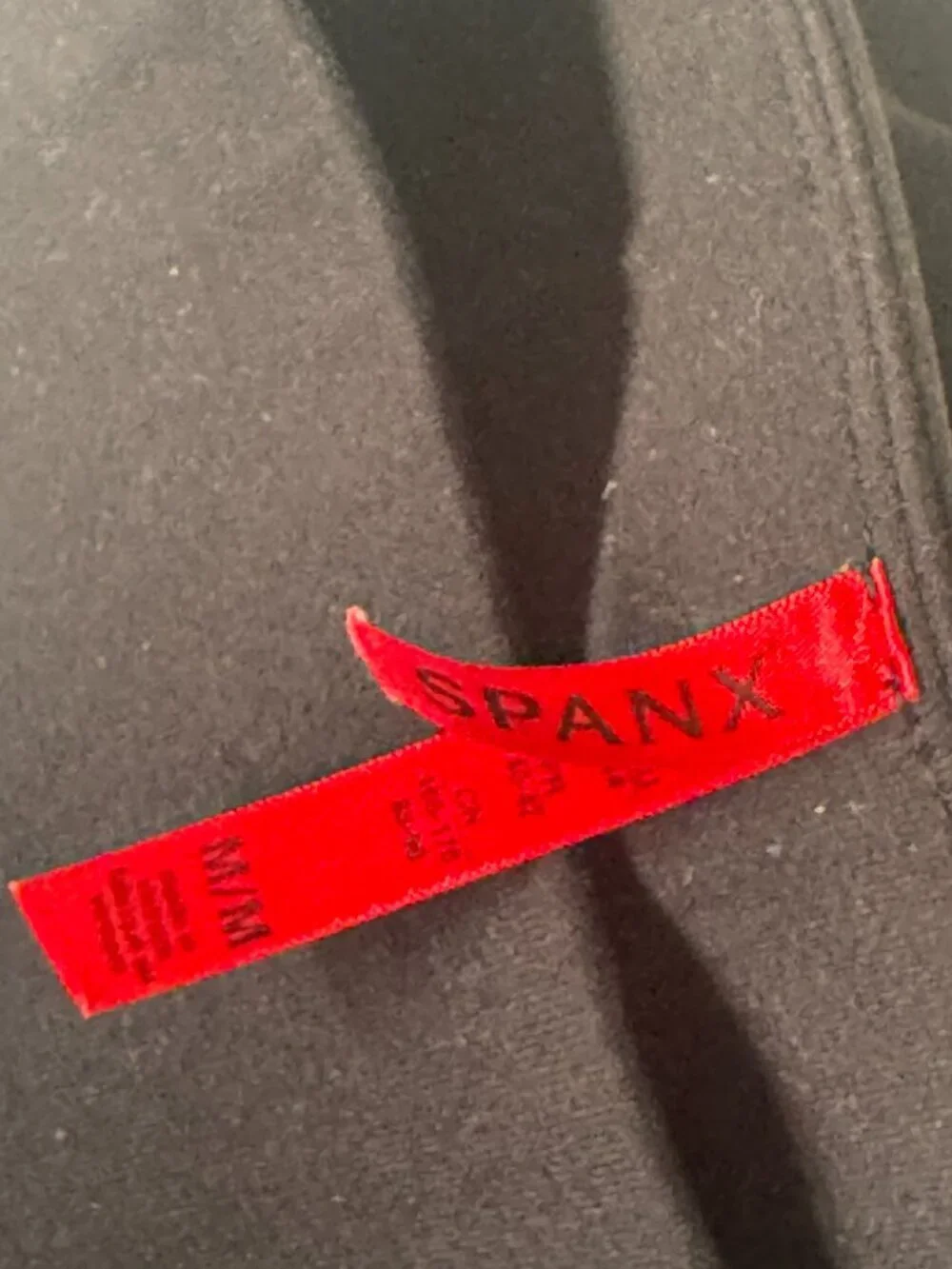 Sculpting! Spanx “Ready to Wow” Structured Leggings — Black (Size M)